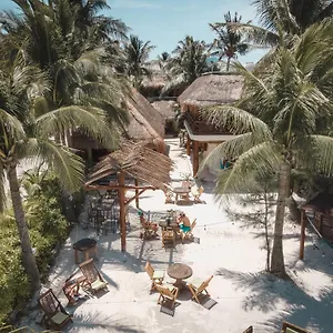 casa-iguana-holbox.quintano-roohotels.com/